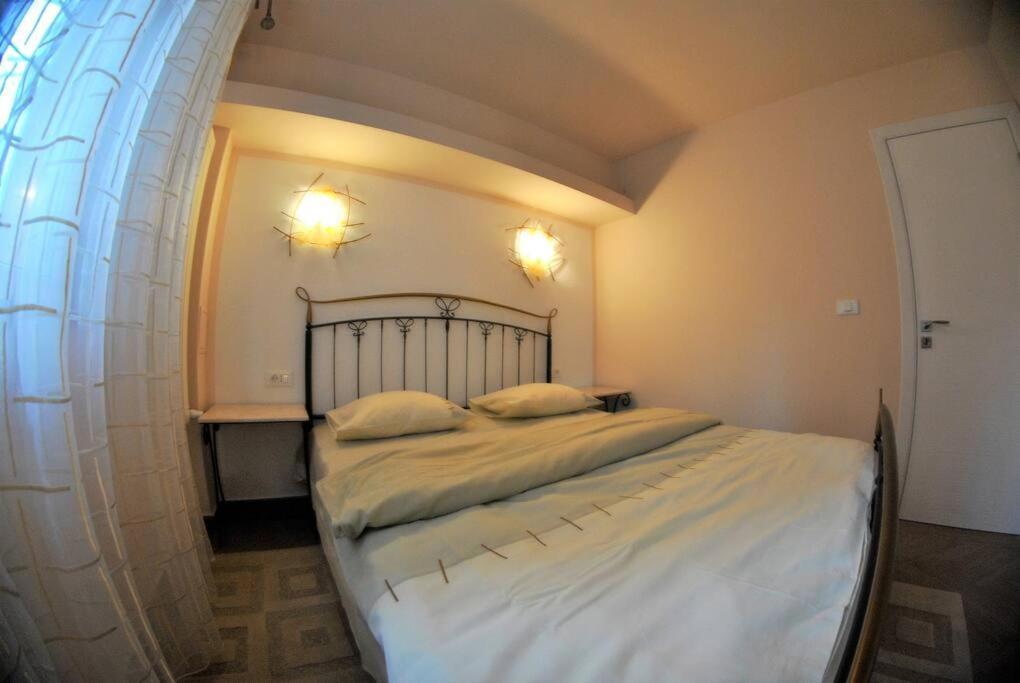 Modern & Central Apartment In North Of Букурещ Екстериор снимка