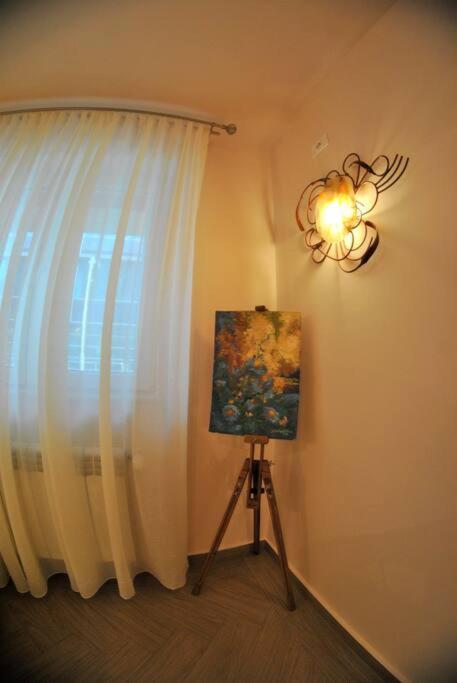 Modern & Central Apartment In North Of Букурещ Екстериор снимка